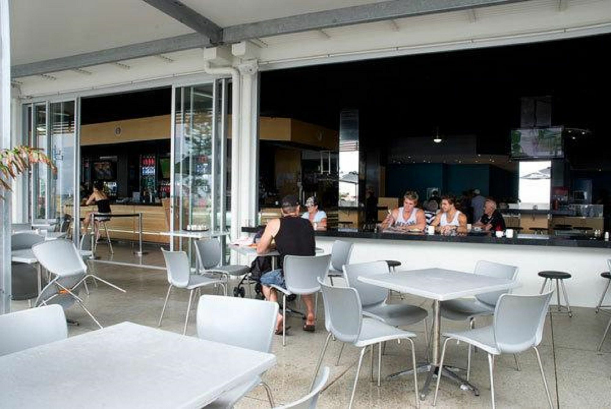 Chateau Beachside Resort Gold Coast Extérieur photo